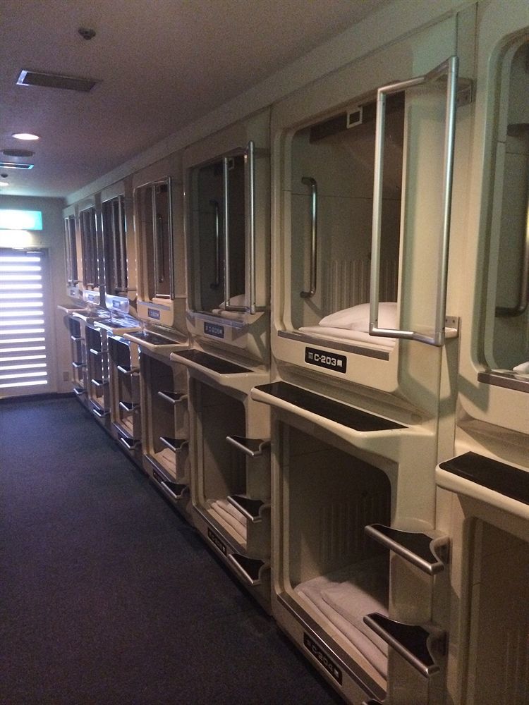 Capsule Hotel Asahi Plaza Shinsaibashi Осака Экстерьер фото